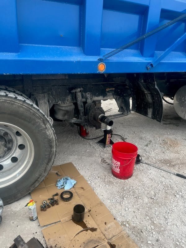 Mobile vehicle repair service near Waynesville Missouri