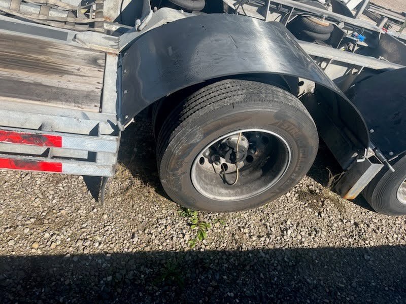 Trailer tire and wheel repair